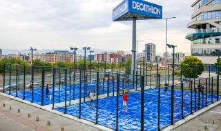 Модерният спорт Падел е вече и в България с помощта на DECATHLON