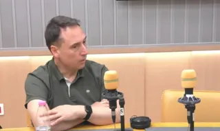 Добромир Живков: Колкото и да са очевидно свързани Йотова и Радев, между тях няма знак на равенство