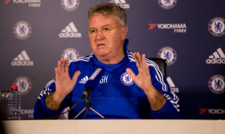 Хидинк: Футболистите да се погледнат в огледалото