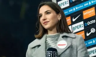 Треньорът на Ювентус забърка скандал, целуна репортерка на живо в ефир