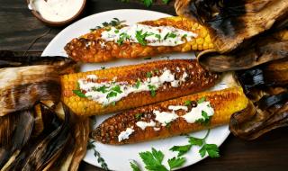 Рецепта за вечеря: Печена царевица с ароматно масло