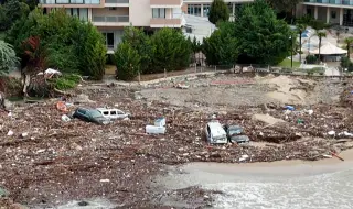 Meteo Balkans: Наводнението в Елените е носило 15 хиляди литра вода в секунда ВИДЕО