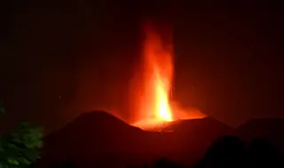 Летището в Катания спря работа заради изригване на вулкана Етна
