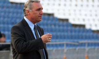 Бешикташ набеляза Стоичков за треньор