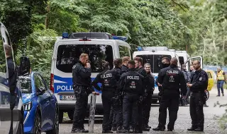 Man goes on rampage with stolen excavator in German town! Police shoot him dead on the spot 