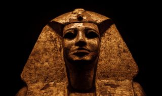 Откриха саркофаг на служител на Рамзес II до пирамидите в Гиза