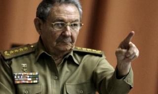 Раул Кастро спешно легна под ножа