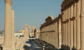 Сирийската армия воюва, пазейки антиките в Палмира
