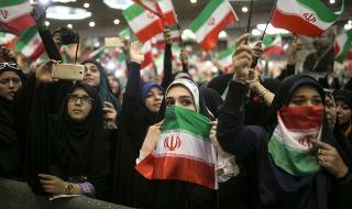 Иран: Америка въоръжава опасни терористи