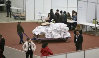 End of voting, counting of ballots begins 