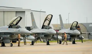 Испански F-18 свали неидентифициран дрон в Румъния