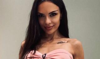 Лияна пак се съблече (СНИМКИ)