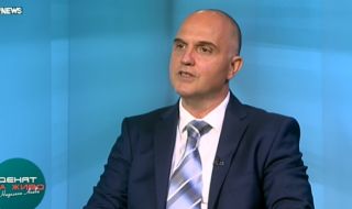 Независим: Ново правителство с подкрепата на ИТН ще оцелее един-два месеца