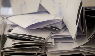 Центърът за анализи и маркетинг с проучване: ГЕРБ - 23,8%, ИТН - 20,9%, БСП - 18%