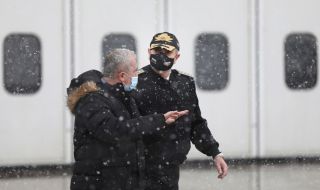 Началниците на отбраната на България и Северна Македония заминаха за Брюксел