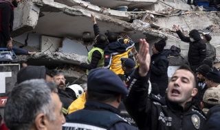 Щастлива случайност: Елитен турски тим се спаси от ужасното земетресение