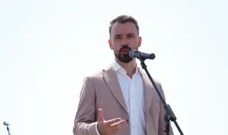 Кристиян Шкварек: Бюджетът е лош, но по-лоши са само героите от жълтопаветната революция