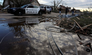 Петима загинаха при торнадо в Оклахома