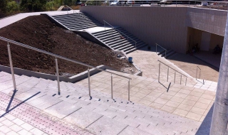 Много подлези в София са недостъпни за детски колички