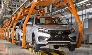 Руският автомобилен производител АвтоВАЗ е в тежък нокдаун