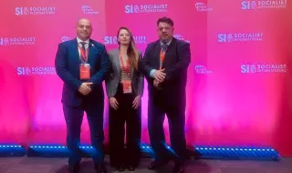 Атанас Зафиров и делегация на "БСП-Обединена левица" на среща на световната левица