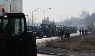 Тракторите тръгват към София (обновена)