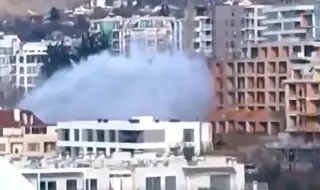 Зрелищна авария остави без вода част от Варна ВИДЕО