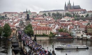 Протести в Чехия срещу премиера