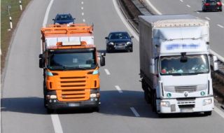 Движението на камиони по част от АМ „Тракия“ временно се ограничава 
