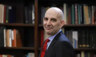 Петър Волгин: Да гласуваме. Защото лошото управление не се сваля със скачане по площадите!