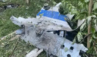 Откриха останки от екипажа на катастрофиралия руски самолет ВИДЕО