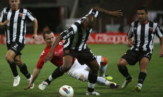 Бенжелюн си тръгва от Локомотив