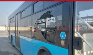 Пияният американец, потрошил автобуси в Пловдив, ще плати щетите