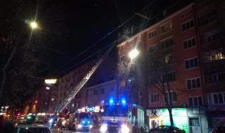 Пожар затрудни временно трафика през &quot;Петте кьошета&quot; в София