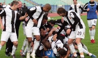 Футболист на Локо Пд се разсърди и избяга