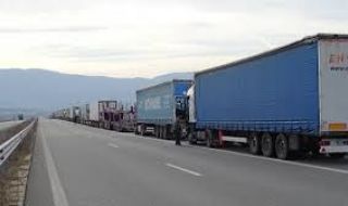 Настояхме Гърция да спре тестването на шофьори на камиони