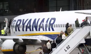 Ryanair предупреждава: още по-строг контрол на ръчния багаж