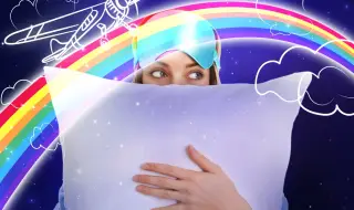 Падане, преследване, без дрехи: Кои са най-често сънуваните сънища и какво означават те?