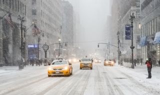 Снежната буря се задържа в южните щати на САЩ