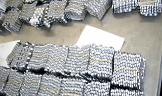 Задържаха 21 000 таблетки псевдоефедрин