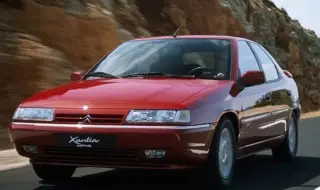 Колата, която първа отказва да се накланя в завой