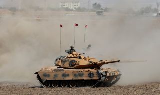 Ердоган обеща да увеличи мощта на турската армия