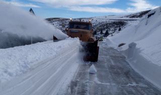 Отвориха Троянския проход за автомобили до 12 тона