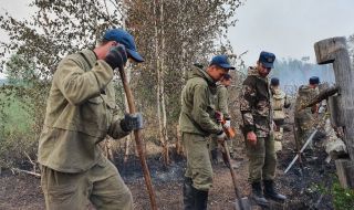 Гъст дим от бушуващи горски пожари покри руския град Якутск
