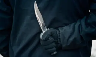 Нападнаха и раниха с нож мъж в заложна къща в Тетевен, има задържан