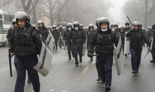 Кръв се лее по улиците на Казахстан: какво точно се случва?