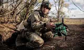 Украинците, които направляват смъртоносните дронове