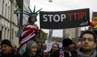 Протести в Хановер заради ТПТИ преди визитата на Обама (снимки)