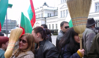 Социолози: Ако ГЕРБ се върне на власт, протестите ще се подновят