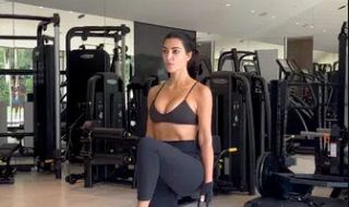 Ким Кардашиян показа как поддържа перфектната си форма